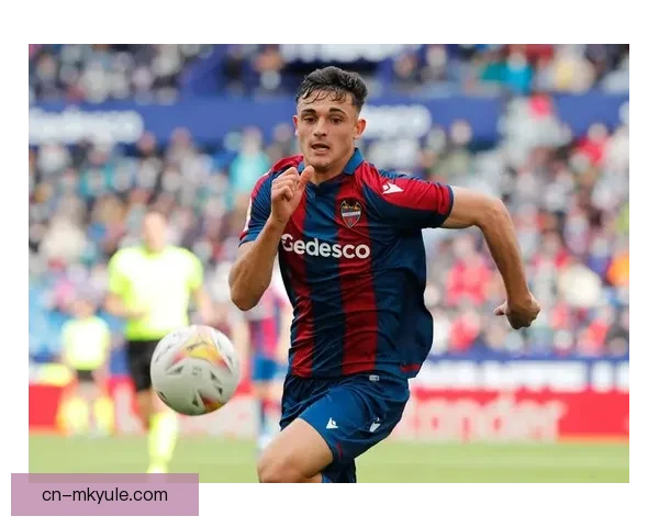 瓦伦西亚2-0莱万特 拉马扎尼萨迪克建功